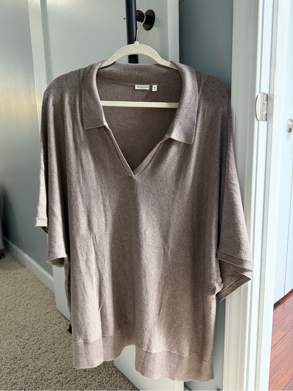 Super Soft Soma Short Sleeve Collared Sweater